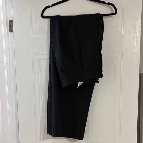 A&F Sloane Tailored Pant - Picture 2 of 2